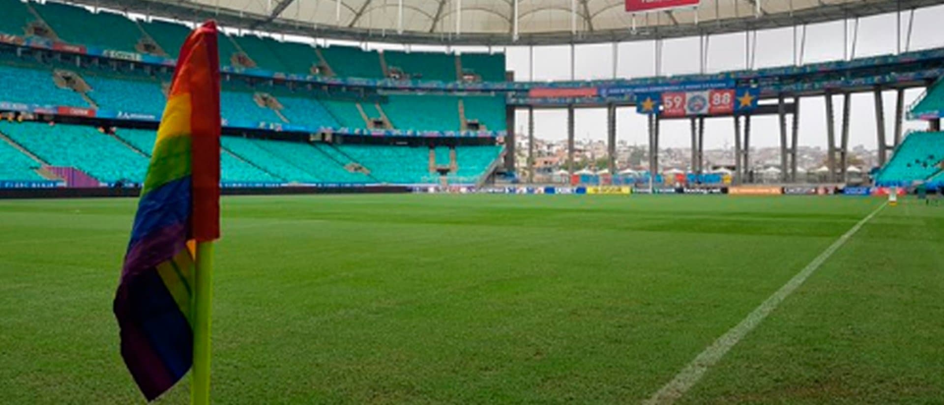 Existe lugar para pessoas LGBTQIAP+ no futebol brasileiro?