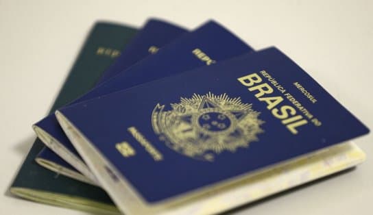 Imagem de Após emissão de passaportes parar por falta de verbas, Governo remaneja R$ 58,76 mi do fundo de desenvolvimento científico 