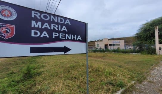 Imagem de Mulher mantida em cárcere privado é resgatada em Jequié; vítima era trancada em casa com grades