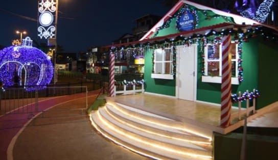 Imagem de Natal Salvador: casa de Papai Noel e árvore de 15 metros fazem parte da decoração do Subúrbio