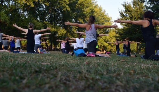 Imagem de Balé do Teatro Castro Alves oferece aulas gratuitas de yoga, pilates, balé clássico e mais; confira a programação e saiba como participar