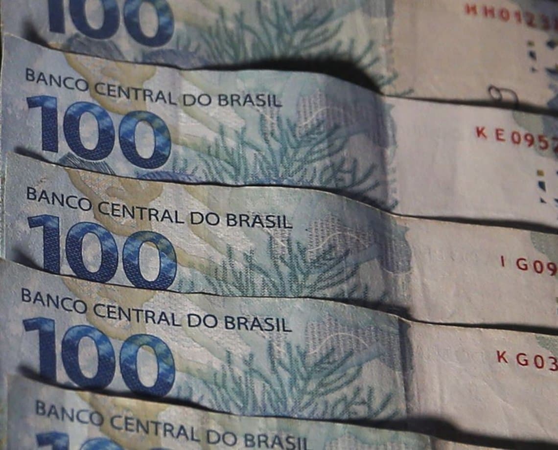 Cerca de R$ 4,6 bilhões ainda estão esquecidos em bancos; veja como conferir