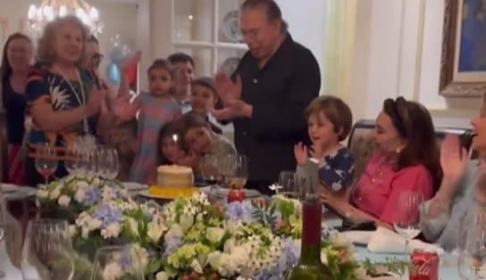 Imagem de Silvio Santos comemora aniversário de 92 anos acompanhado de familiares