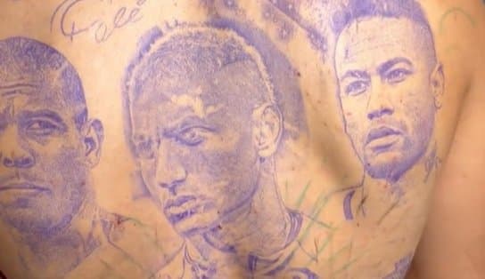 Imagem de Richarlison faz tatuagem que mostra rosto dele mesmo, de Neymar e de Ronaldo