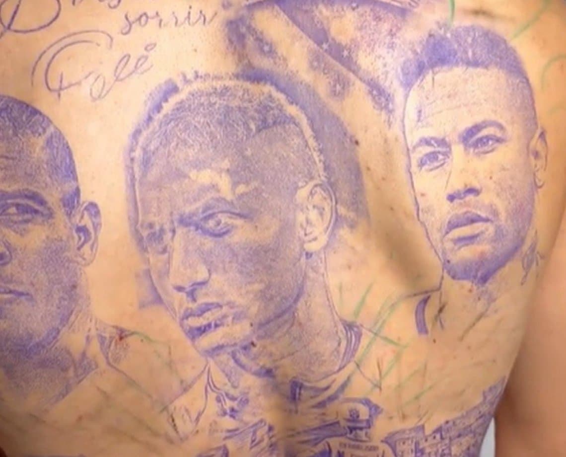 Richarlison faz tatuagem que mostra rosto dele mesmo, de Neymar e de Ronaldo