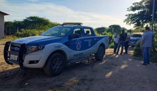 Imagem de Vigilante é preso por furtar bateria de ônibus escolar em Cruz das Almas