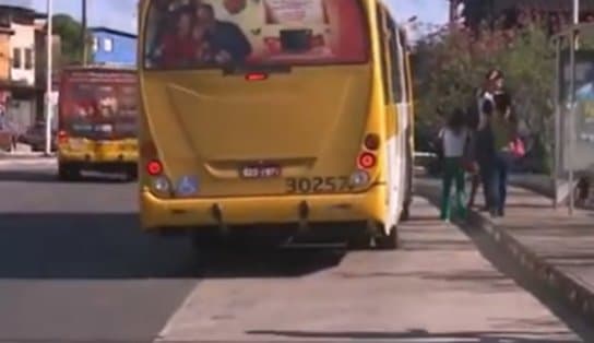 Imagem de Mudanças nas linhas de ônibus desagradam parte da população; assista à reportagem