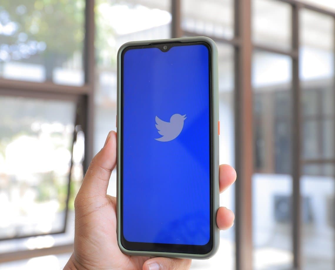 Twitter proíbe postagens de links para redes externas, como Instagram e Facebook