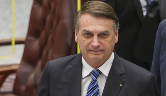 Imagem de Bolsonaro renova concessões de emissoras de TV; "cumpriram requisitos" 