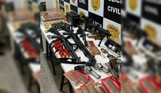 Imagem de Preso suspeito de colocar bomba nos arredores do aeroporto de Brasília; apoiador de Bolsonaro, homem tinha arsenal em apartamento