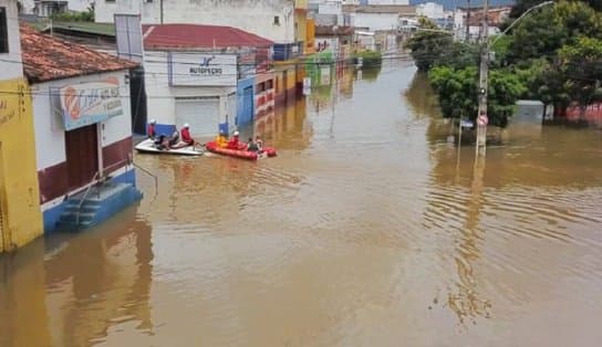 Imagem de Após enchentes, Jequié está em alerta para risco de contaminação por leptospirose