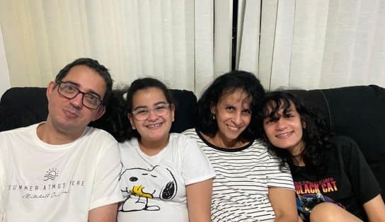 Imagem de Mãe de Cristal, jovem morta em agosto, fala sobre primeiro Natal sem a filha: "marca a gente pelo resto da vida"