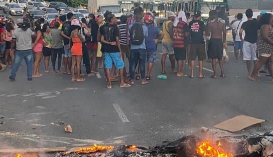 Imagem de Jovem baleado durante o Natal morre em Salvador; familiares e amigos protestam 