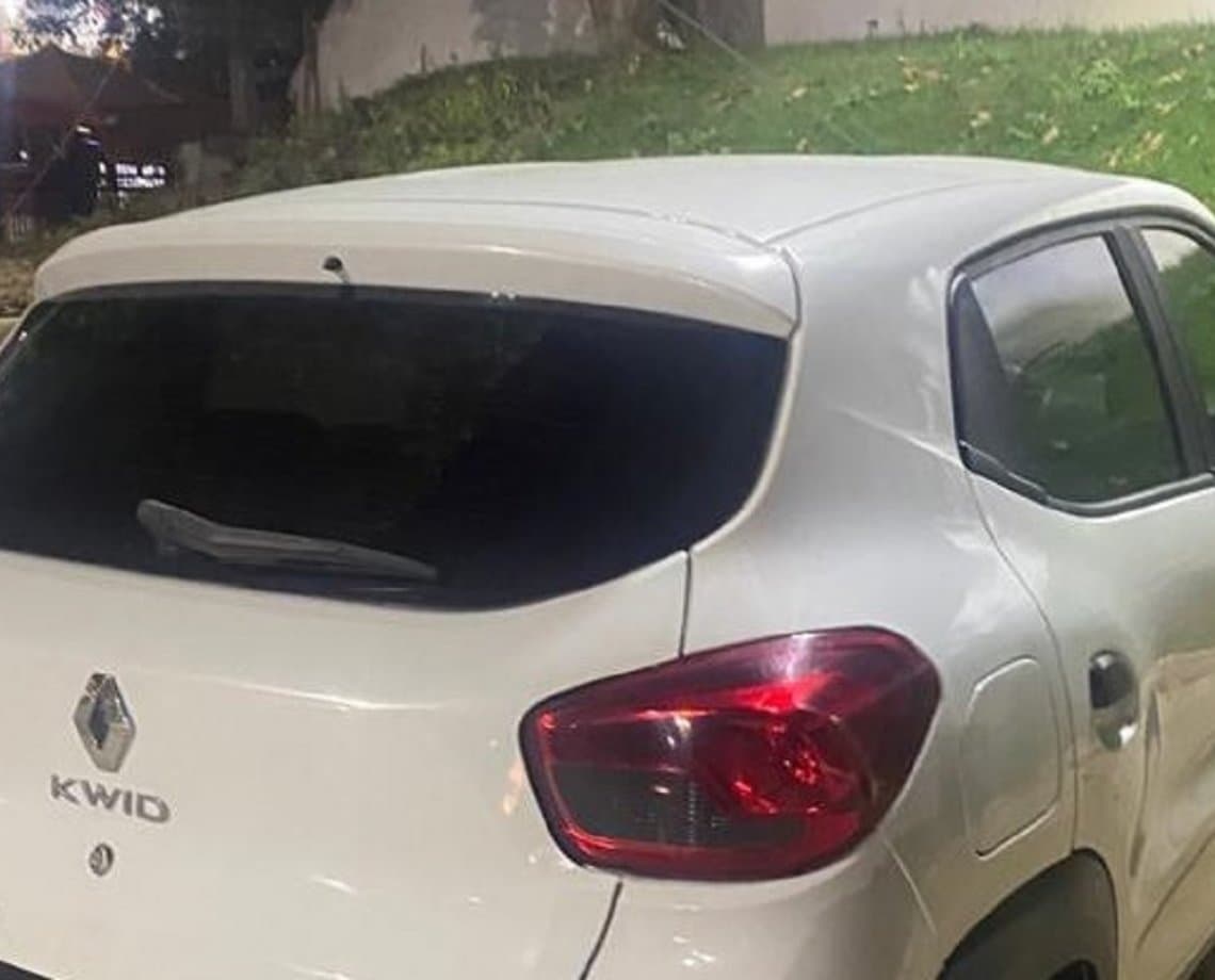 PM prende suspeito e recupera carro roubado usado em ações criminosas em Salvador