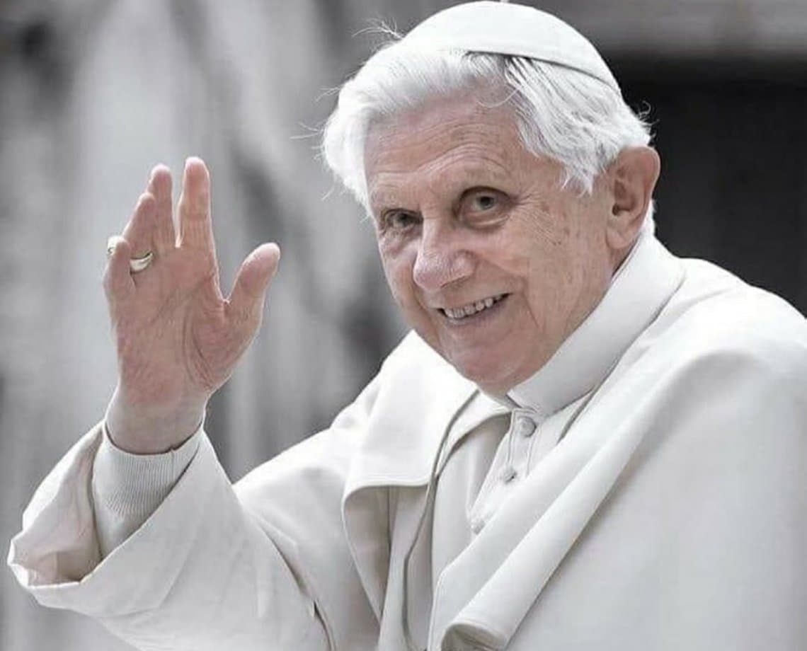 Morre o papa Bento XVI aos 95 anos no Vaticano 