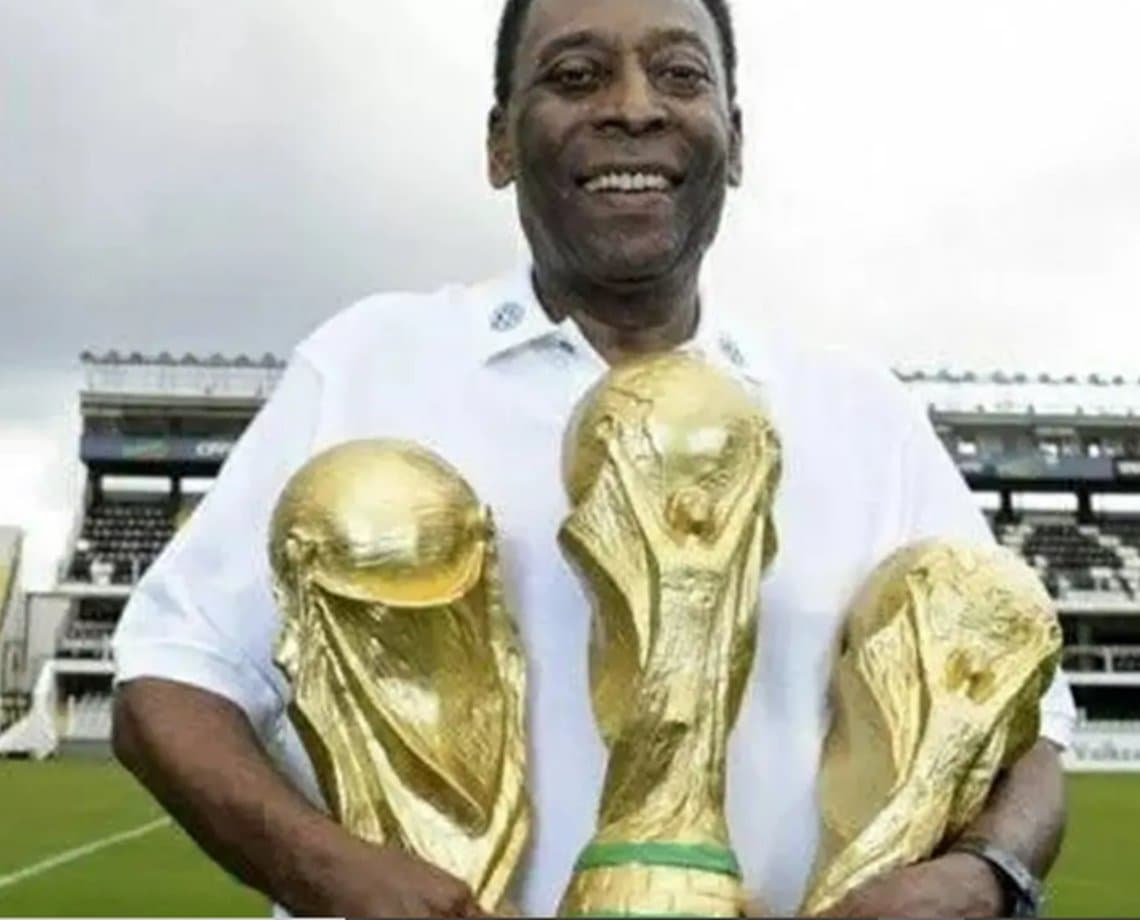 Corpo de Pelé ficará em caixão aberto a partir de segunda; ele foi embalsamado como Gugu