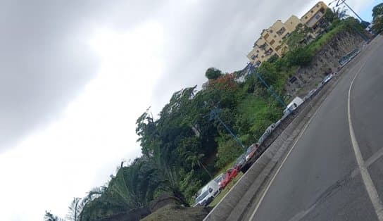 Imagem de Motociclista morre em colisão com veículo no Túnel Américo Simas