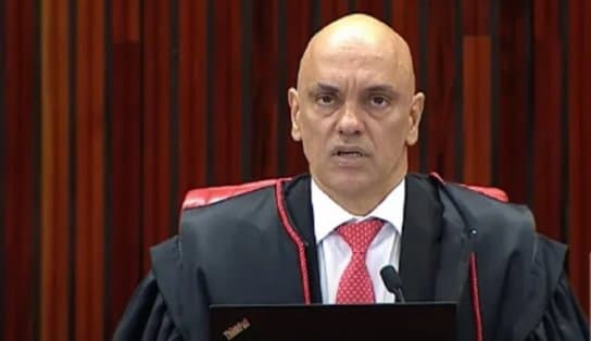 Imagem de Alexandre de Moraes afasta governador do DF do cargo por 90 dias