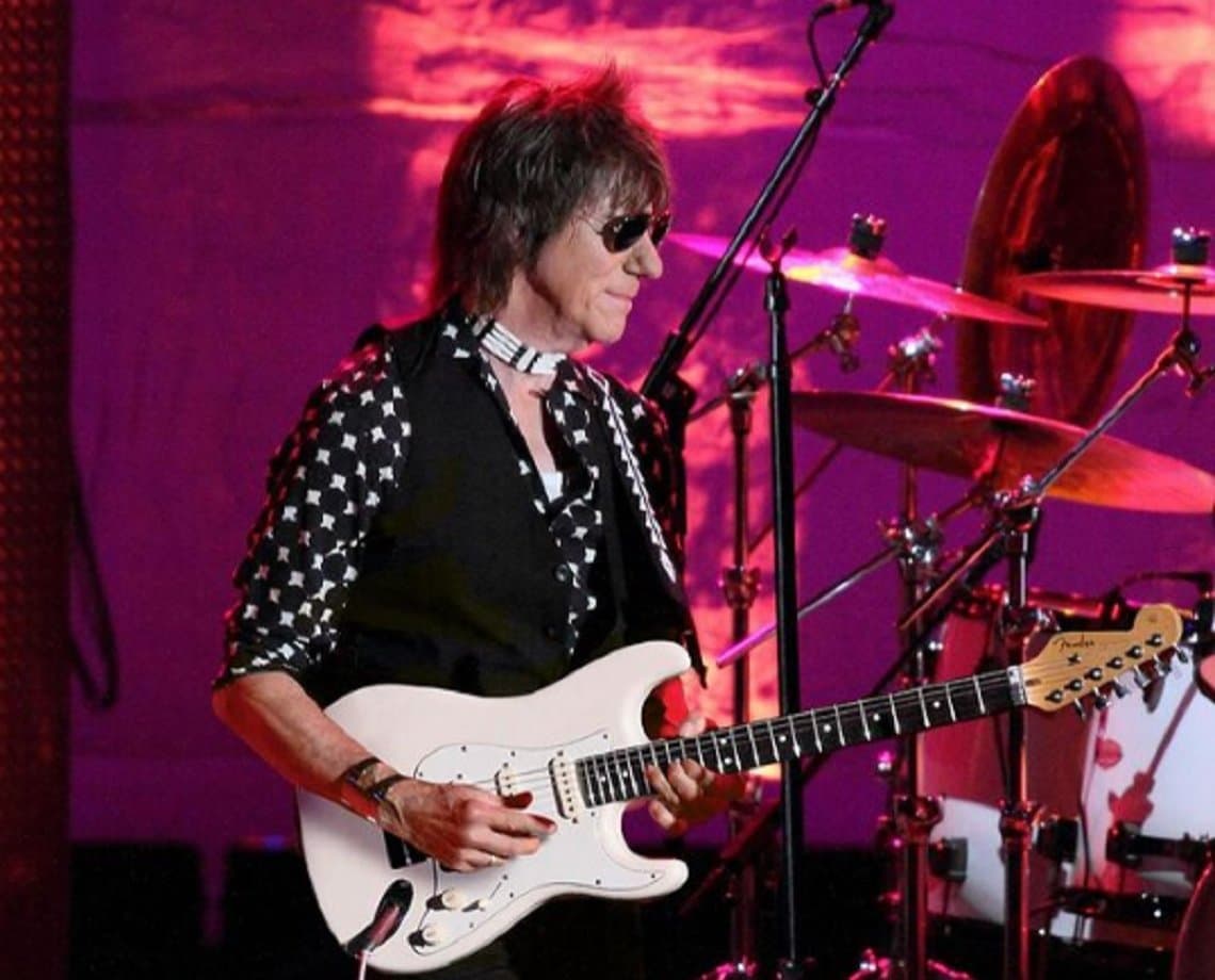 Um dos maiores guitarristas do mundo, Jeff Beck morre aos 78 anos 