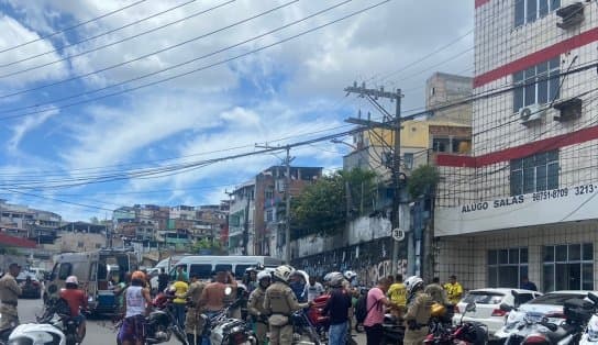 Imagem de Dois homens são flagrados com uma arma e munições durante abordagem no bairro do Uruguai