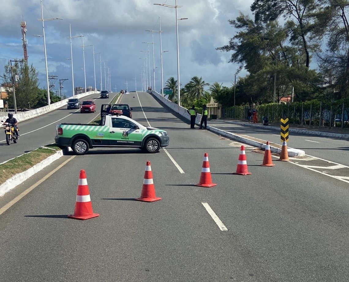 Jovem de 25 anos morre após bater moto em mureta na Avenida Orlando Gomes, em Piatã