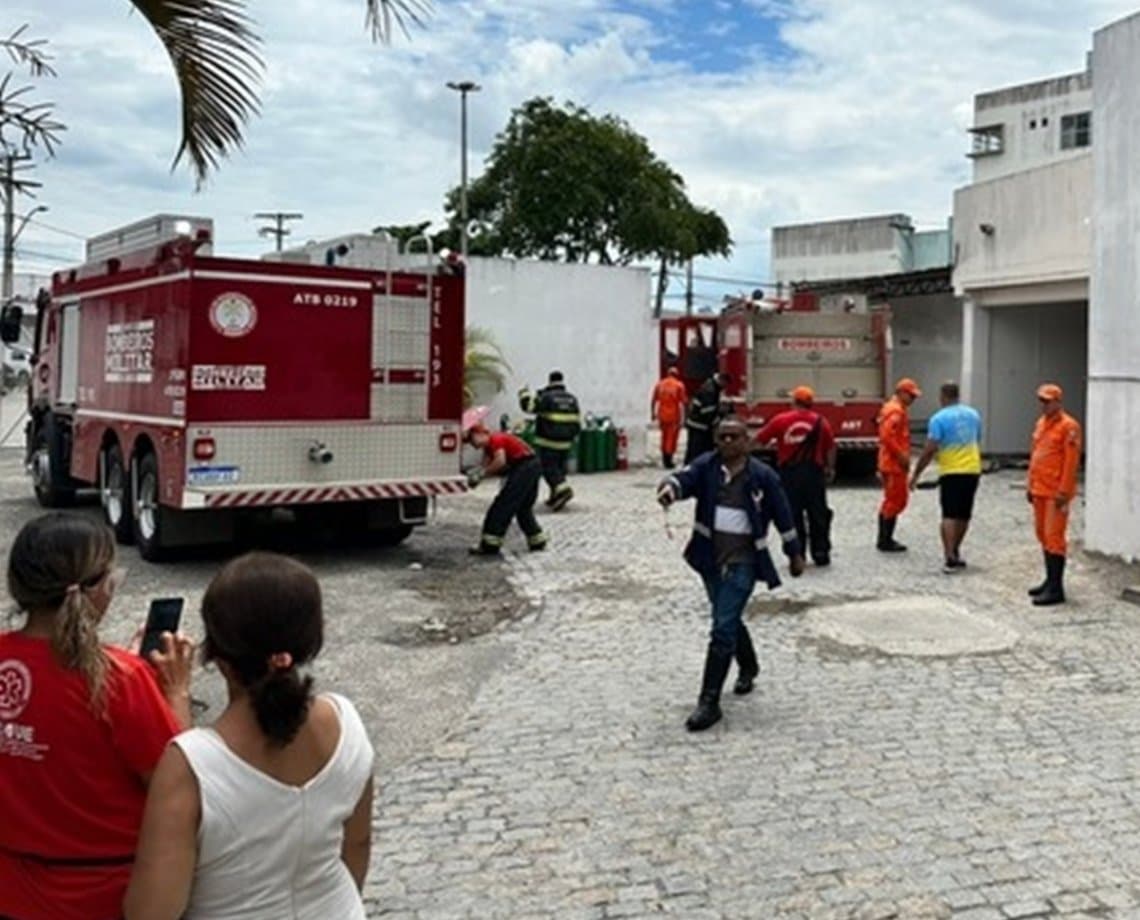 Alojamento feminino da base do Samu é atingido por incêndio em Feira de Santana 