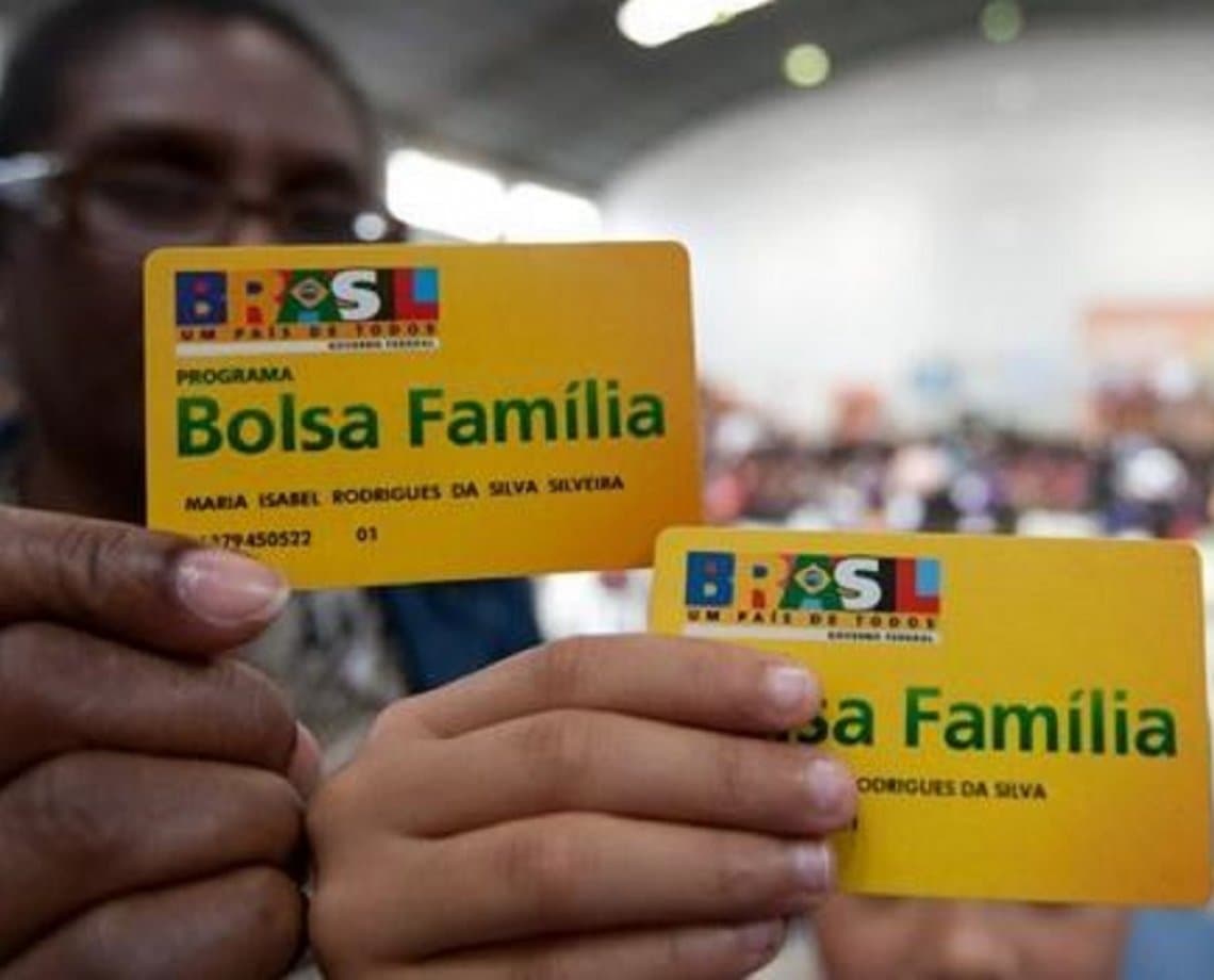 Bolsa Família de R$ 600 começa a ser pago nesta quarta-feira; fique por dentro