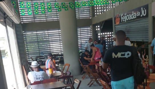 Imagem de Homem dispara tiros contra dona de restaurante no Mercado São Miguel; "nos jogamos no chão"