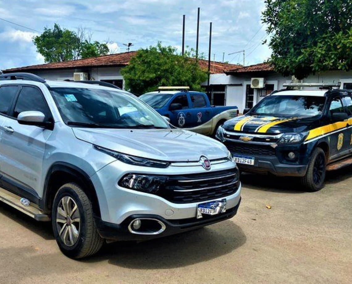 Caminhonete Fiat Toro roubada em Niterói é recuperada em Barreiras 