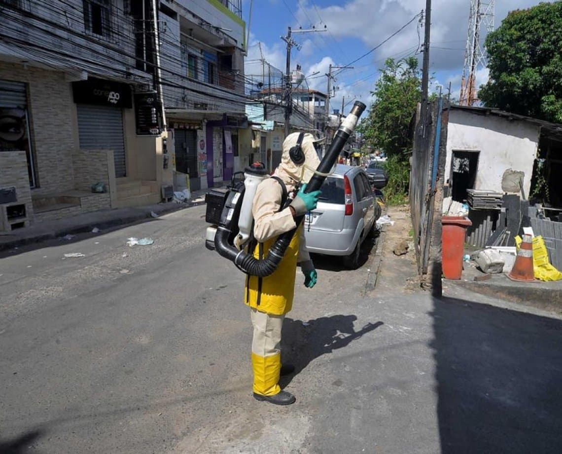 Plano Verão sem Mosquito: Combate ao Aedes aegypti prossegue em comunidades populares de Salvador neste final de semana