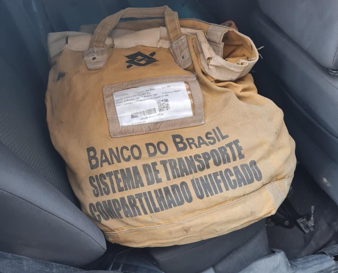 Polícia realiza operação de combate a roubo contra bancos na Bahia; confira imagens