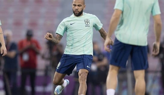 Imagem de Jornal diz que outra mulher afirma ter sido apalpada por Daniel Alves em boate na Espanha