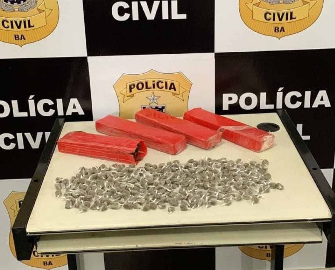 Polícia de Itabuna apreende quase 3kg de maconha em depósito