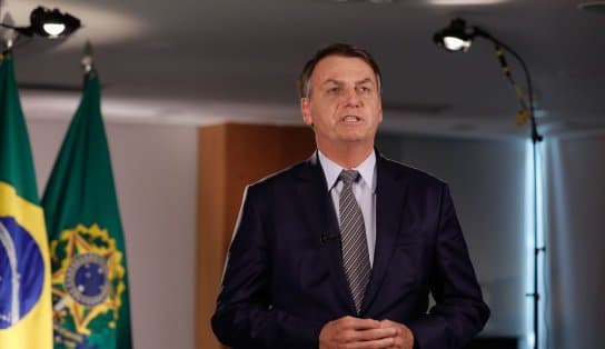 Imagem de Bolsonaro diz que sempre foi pró-vacina e é atacado nas redes: "mentira e cinismo"; Salvador registrou panelaços