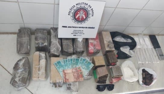 Imagem de Polícia prende homem com uma sacola contendo 13 kg de maconha na cidade de Poções