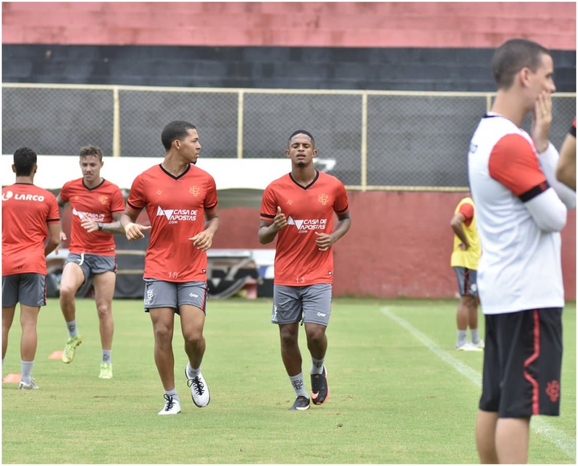 Copa do Nordeste: com vaga nas quartas de final assegurada, Vitória se reapresenta nesta segunda-feira