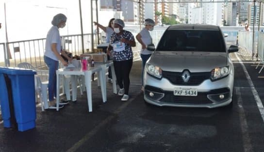 Imagem de Drive Thru Kids instalado em shopping de Salvador atende crianças de até 6 anos em campanha de vacinação contra a influenza