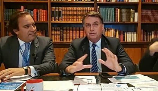 Imagem de "Só Deus me tira da cadeira presidencial", diz Bolsonaro durante live