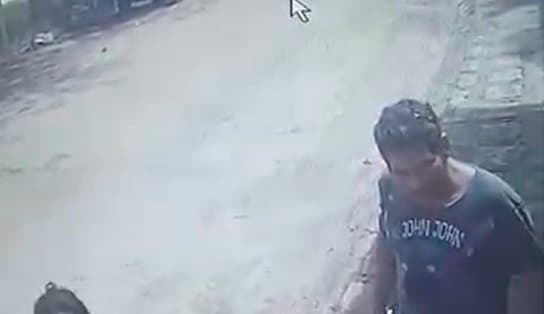 Imagem de Vídeo registra momento em que catadora é agredida por casal de moradores em Piatã