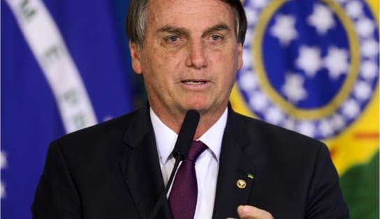 Imagem de Bolsonaro volta a criticar urnas eletrônicas e afirma que "sem voto impresso não terá eleição"