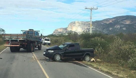 Imagem de Três pessoas da mesma família morrem e outras três ficam feridas após acidente em estrada baiana