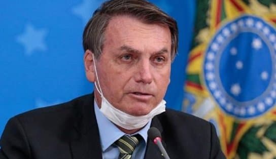 Imagem de Na contramão das medidas restritivas, Bolsonaro entra com ação no STF contra lockdown e toque de recolher em três estados