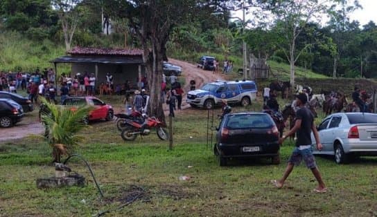 Imagem de Aglomeração durante cavalgada é encerrada pela polícia no interior da Bahia