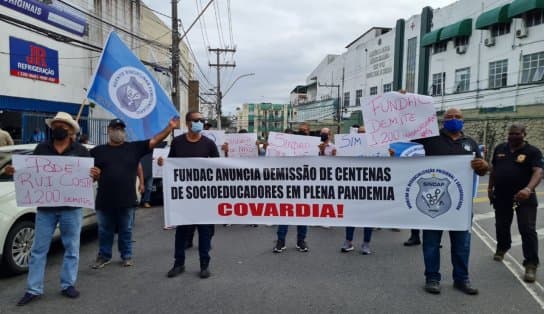 Imagem de Agentes socioeducativos protestam contra demissões e tentam barrar contratações pelo Reda em Salvador; saiba mais