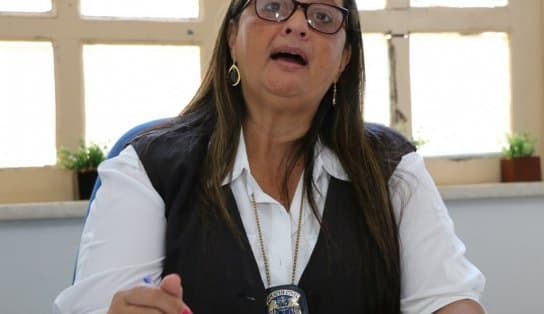 Imagem de Ex-delegada Maria Selma posta indireta após mandado de busca e apreensão: "melhor coisa é ser honesta"