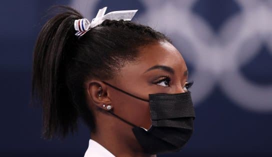 Imagem de Ginasta Simone Biles desiste de competição individual geral em Tóquio 2020 para cuidar da saúde mental