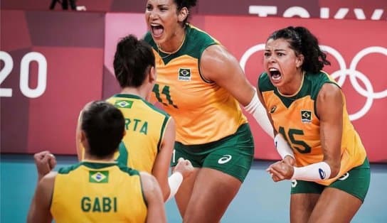 Imagem de NA RAÇA! Brasil mostra força, vira sobre a Rússia e vai à semifinal no vôlei feminino