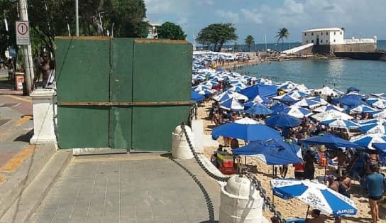 Imagem de Praia do Porto da Barra terá fiscalização intensificada neste final de semana e pode ser interditada