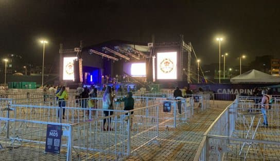 Imagem de Entrou água! Chuva atrapalha programação e deixa público longe do palco no evento-teste de Salvador; veja vídeo