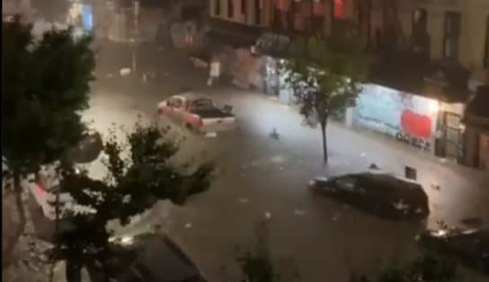 Imagem de Tempestade deixa oito mortos em Nova York, que declara estado de emergência